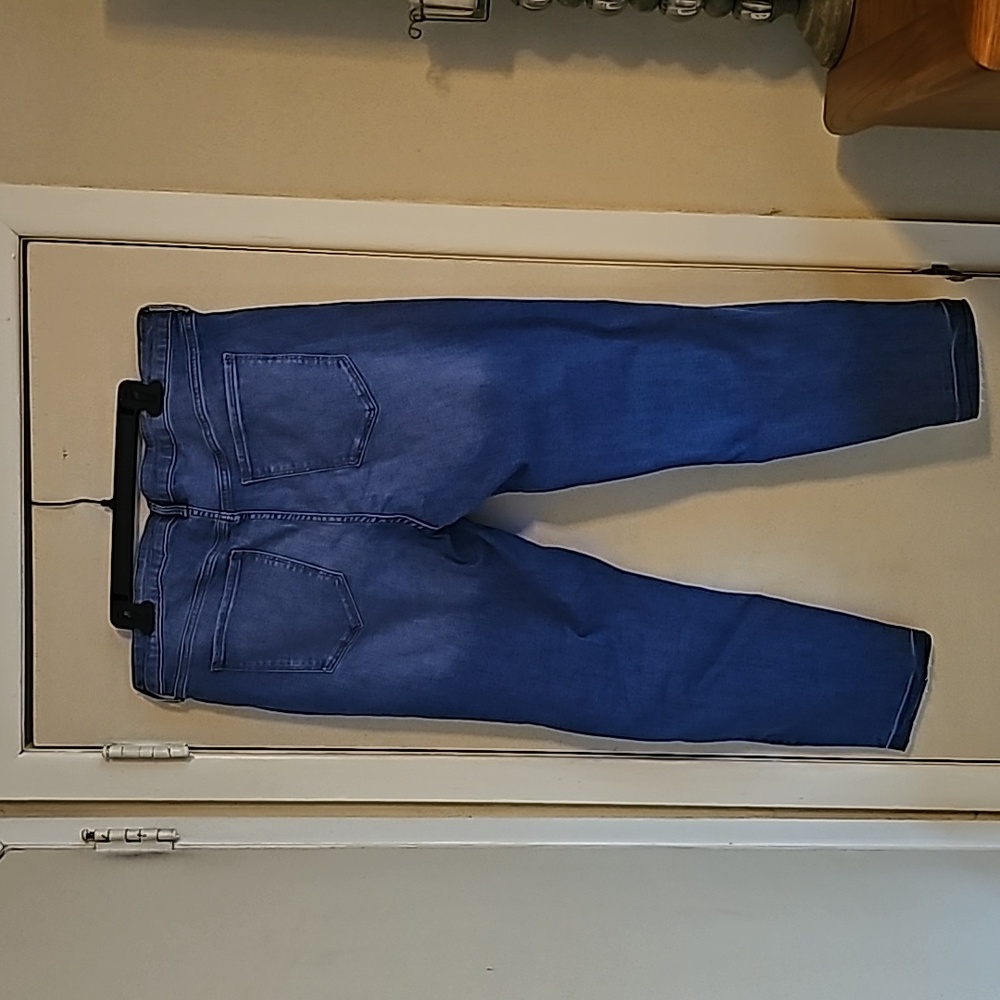 Jeans - Picture 3 of 6